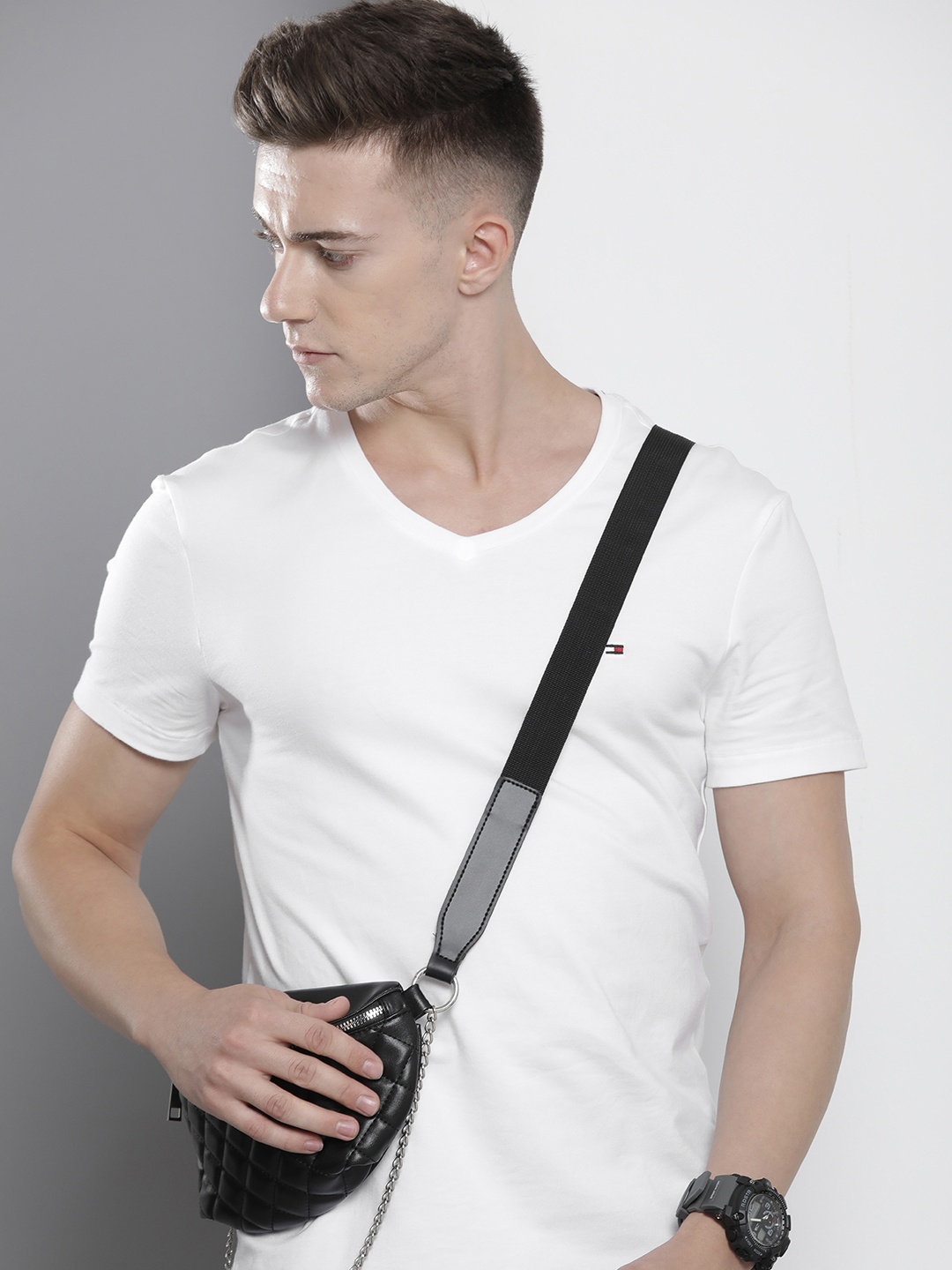 

Tommy Hilfiger V-Neck Slim Fit Solid Casual T-shirt, White