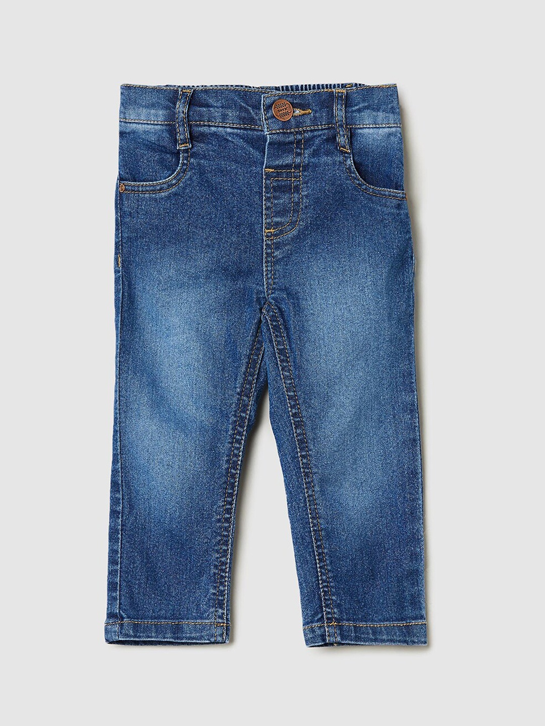 

max Boys Clean Look Light Fade Mid-Rise Jeans, Blue