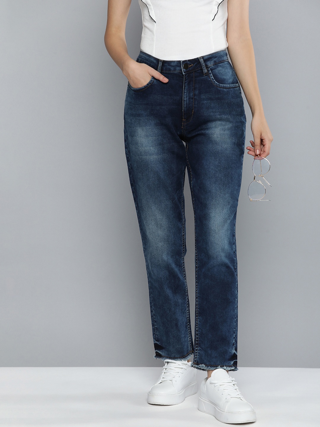 

Mast & Harbour Women Boyfriend Fit Light Fade Jeans, Blue