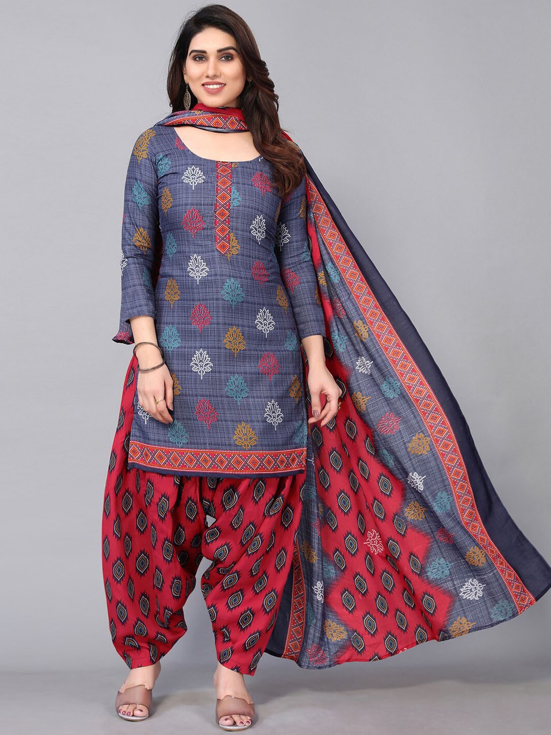 

KALINI Ethnic Printed Kurta with Patiala & With Dupatta, Grey