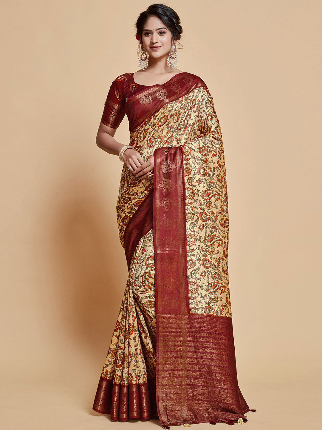

Satrani Beige & Maroon Floral Printed Zari Silk Blend Saree