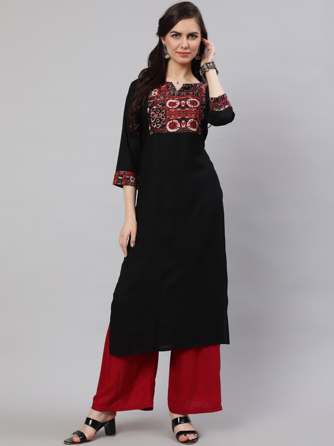 

Nayo Ethnic Motifs Printed Yoke Design Straight Kurta, Black