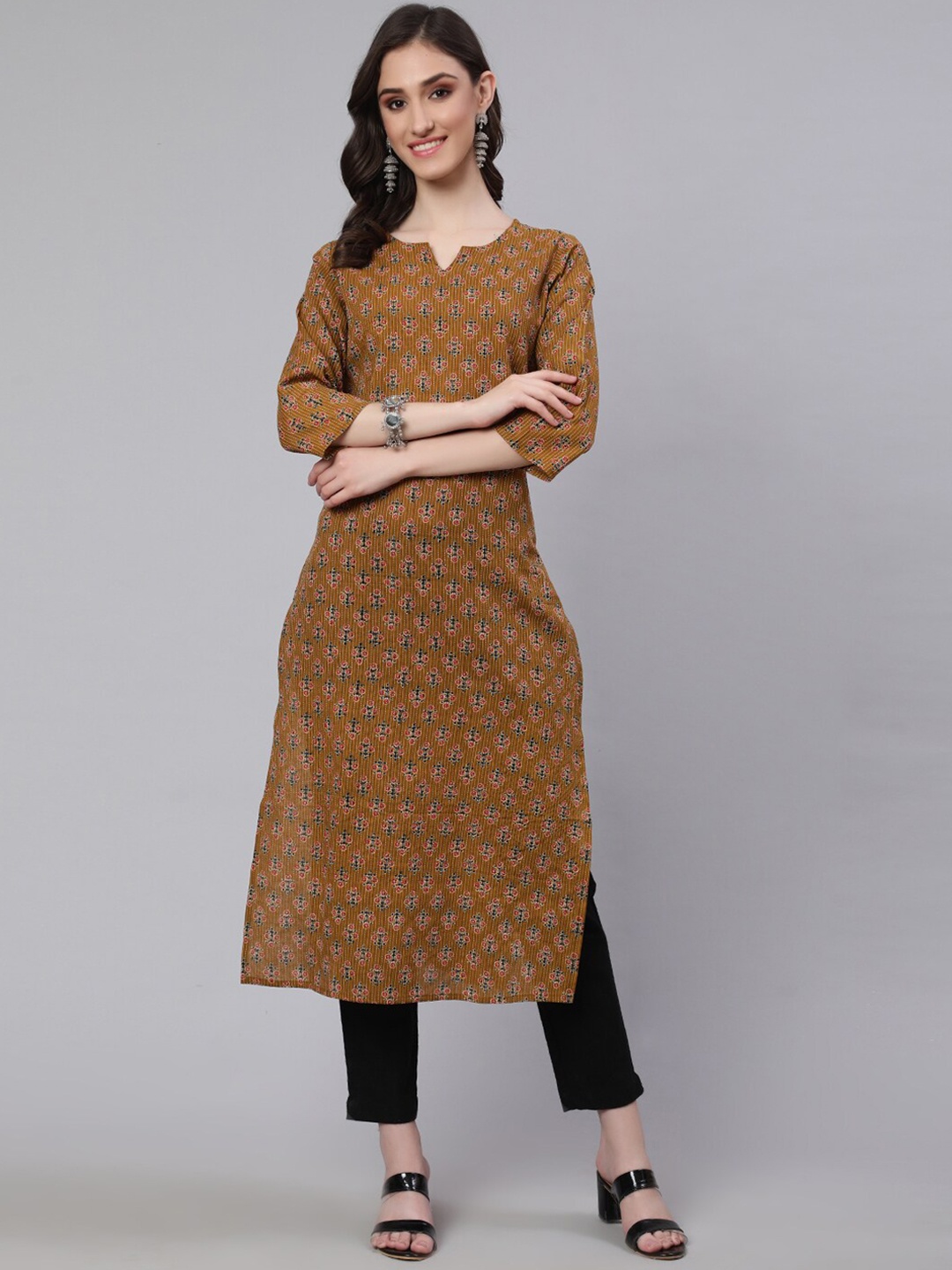 

Nayo Ethnic Motifs Printed Straight Kurta, Mustard