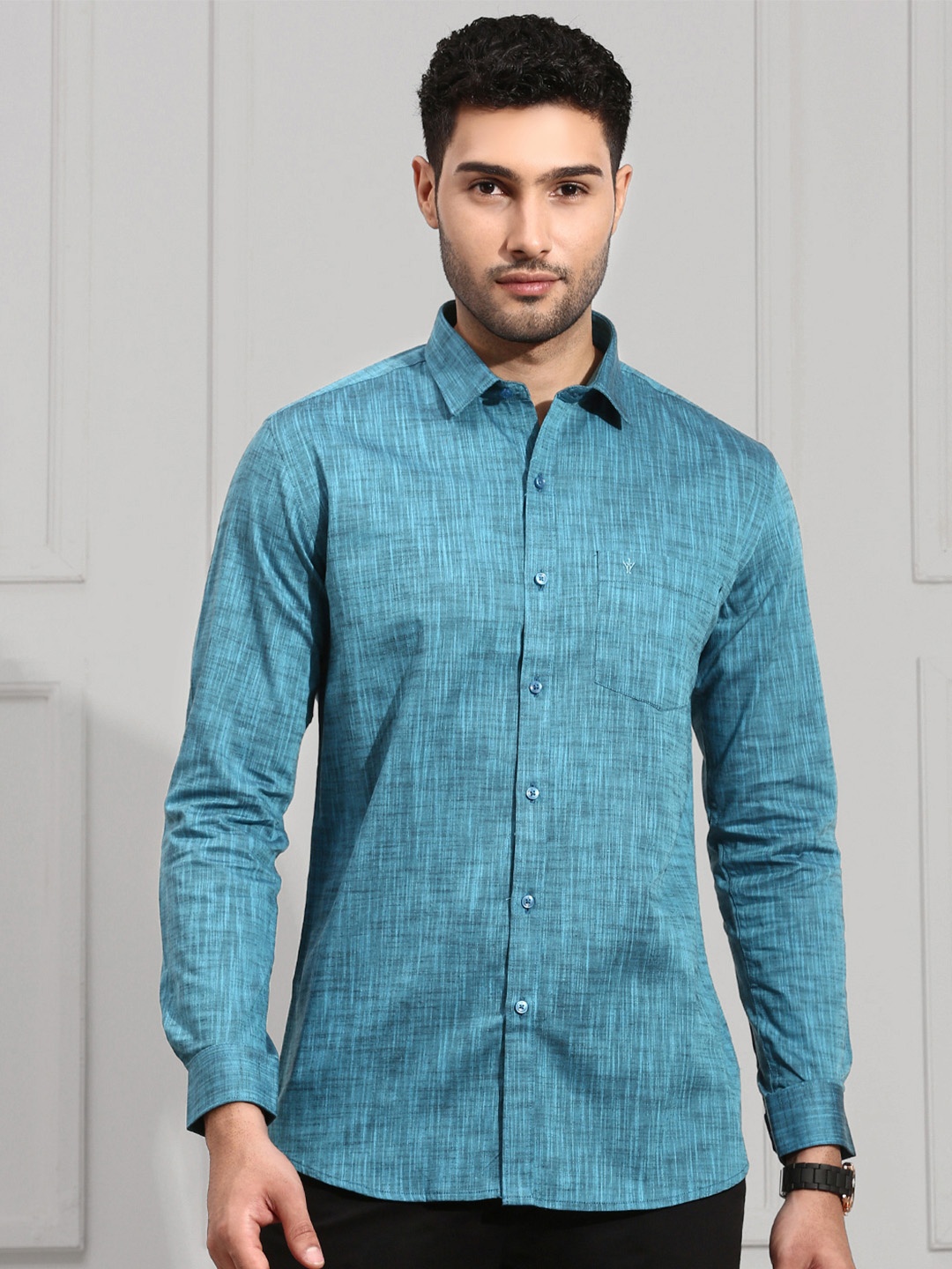 

Ramraj Original Slim Fit Self Design Spread Collar Formal Shirt, Blue