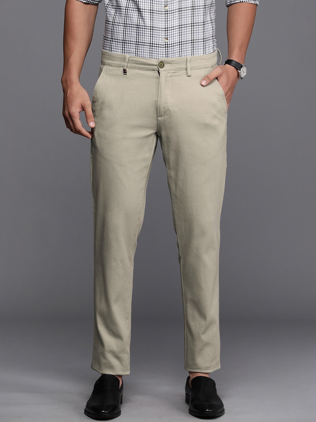 

Louis Philippe Sport Men Self Design Tapered Fit Low-Rise Chinos Semi Formal Trousers, Olive