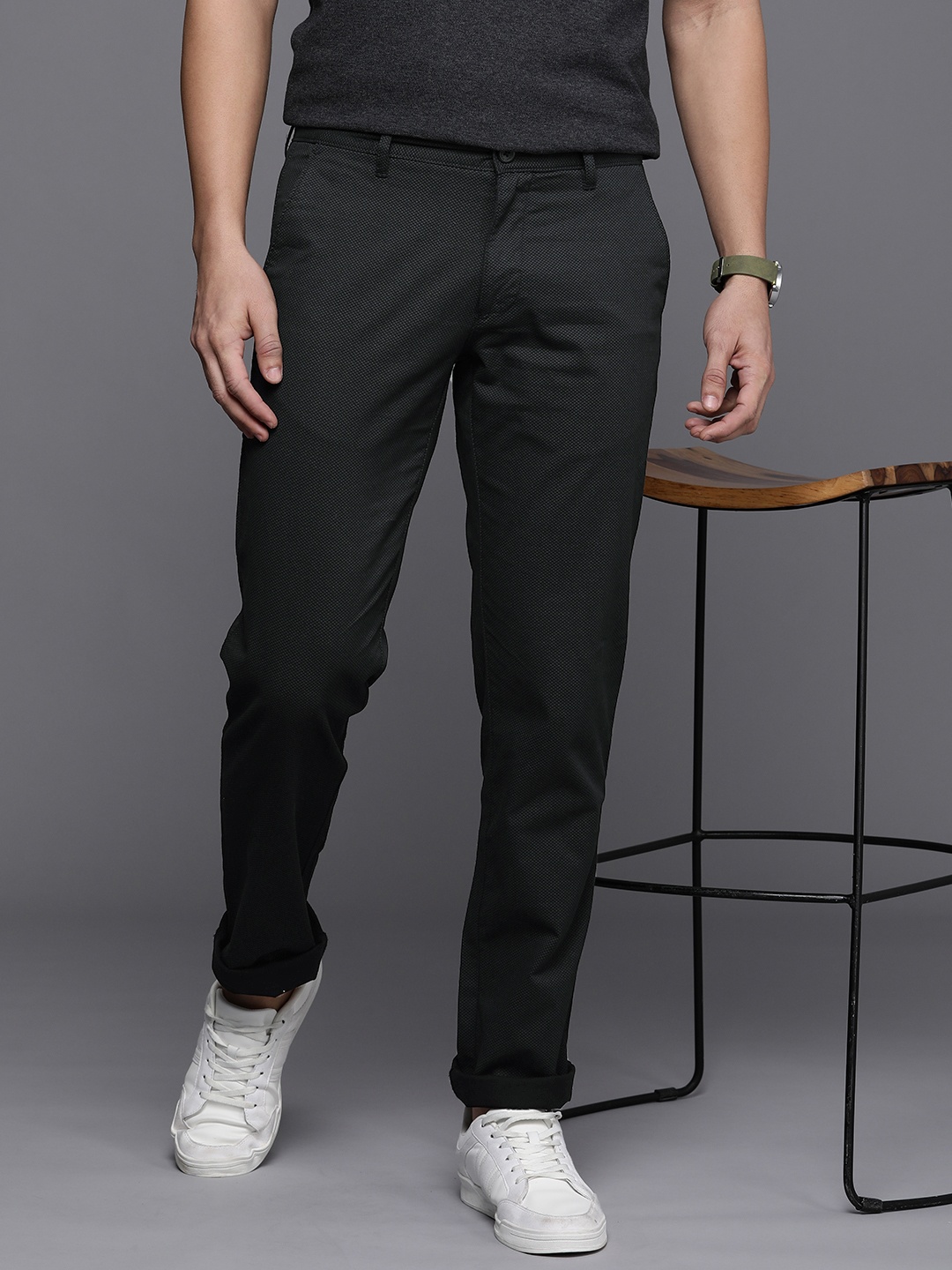 

Louis Philippe Sport Men Printed Slim Fit Low-Rise Chinos Trousers, Black