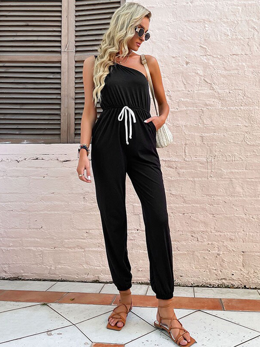

StyleCast Black One Shoulder Basic Jumpsuit