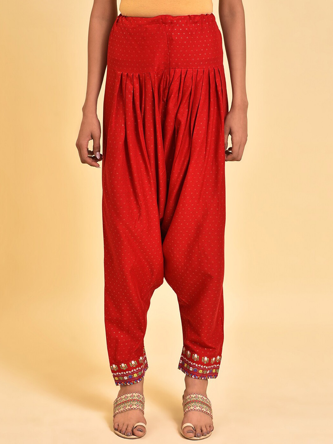 

W Red Printed Slim-Fit Salwar