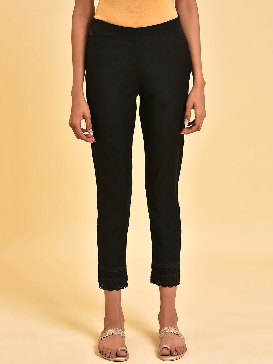 

W Women Black Comfort Slim Fit Cropped Cigarette Trousers