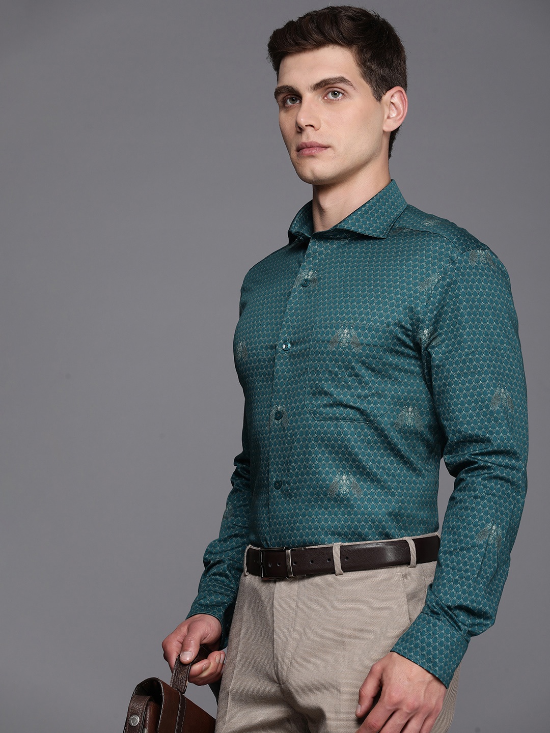 

Louis Philippe Men Classic Opaque Printed Formal Shirt, Teal