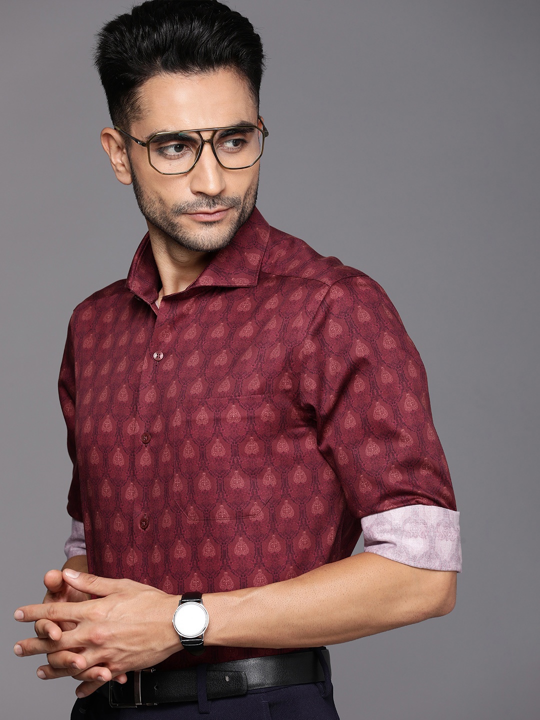 

Louis Philippe Men Pure Cotton Classic Fit Printed Formal Shirt, Maroon