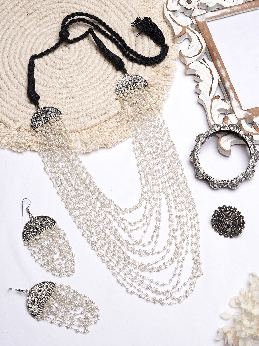 

TEEJH Oxidised Silver-Plated Pearl-Studded & Beaded Jewellery Set