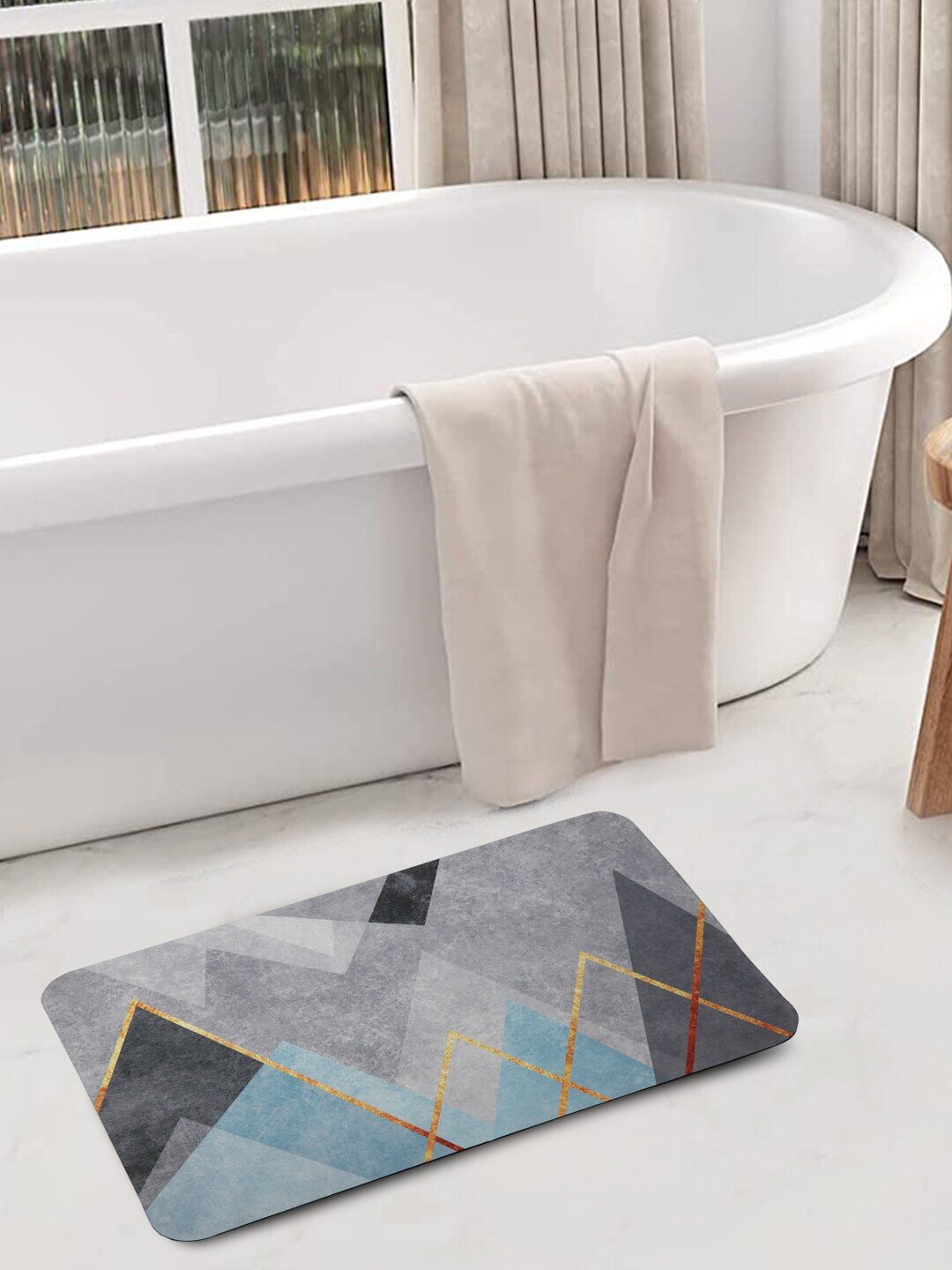 

FABINALIV Kids Grey & Blue Geometric Printed 1450 GSM Bath Mat
