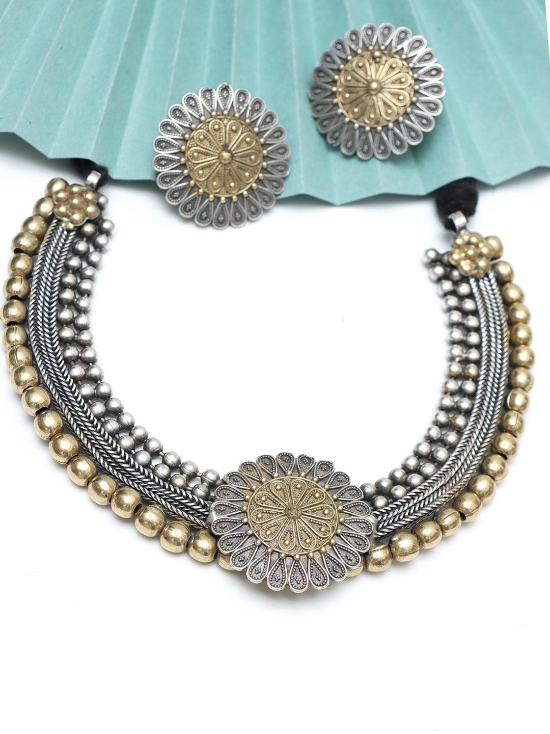

Ozanoo Silver-Plated Stones-Studded & Beaded Jewellery Set