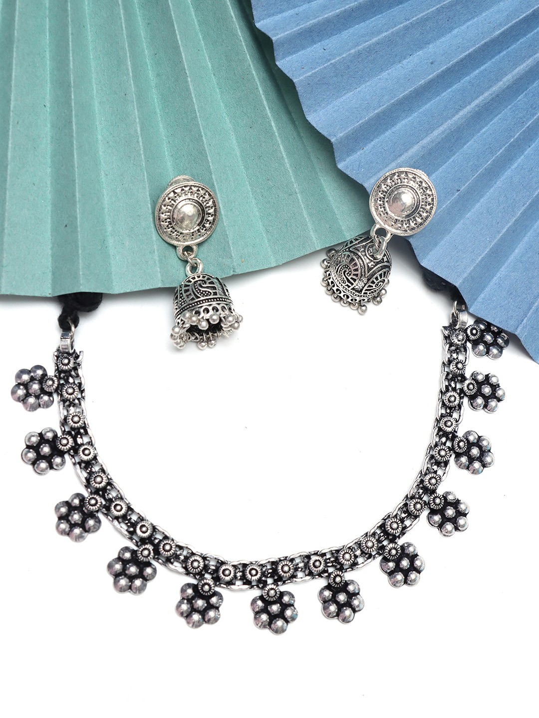 

Ozanoo Oxidised Silver-Plated Stone-Studded Jewellery Set
