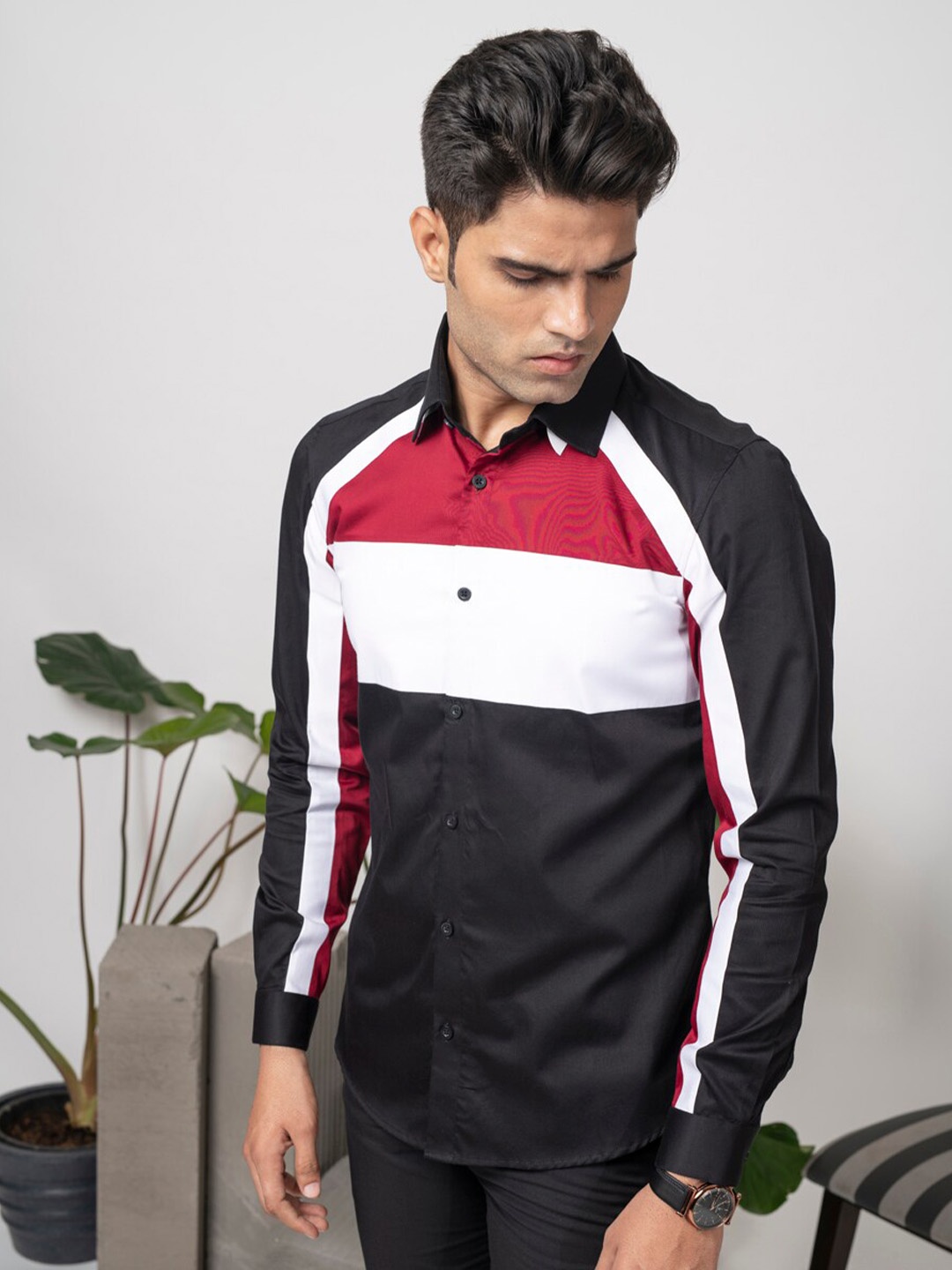 

ABKASA Sharp Slim Fit Horizontal Striped Casual Shirt, Black
