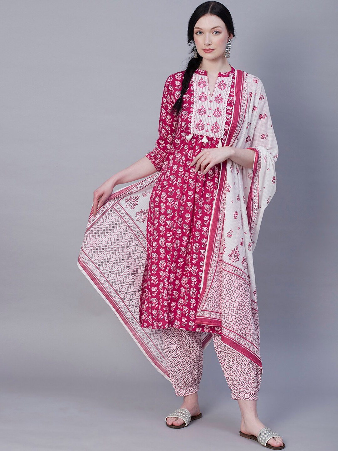 

FASHOR Red & White Colour Floral Printed Straight Kurta & Salwar With Dupatta