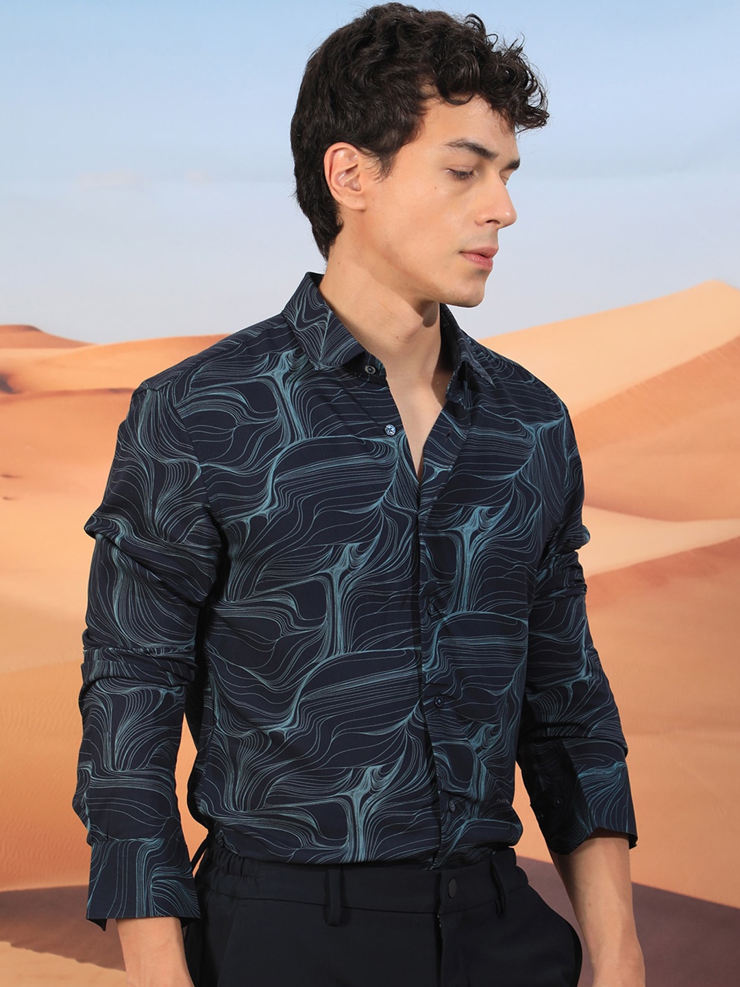 

RARE RABBIT Slim Fit Abstract Printed Casual Shirt, Navy blue