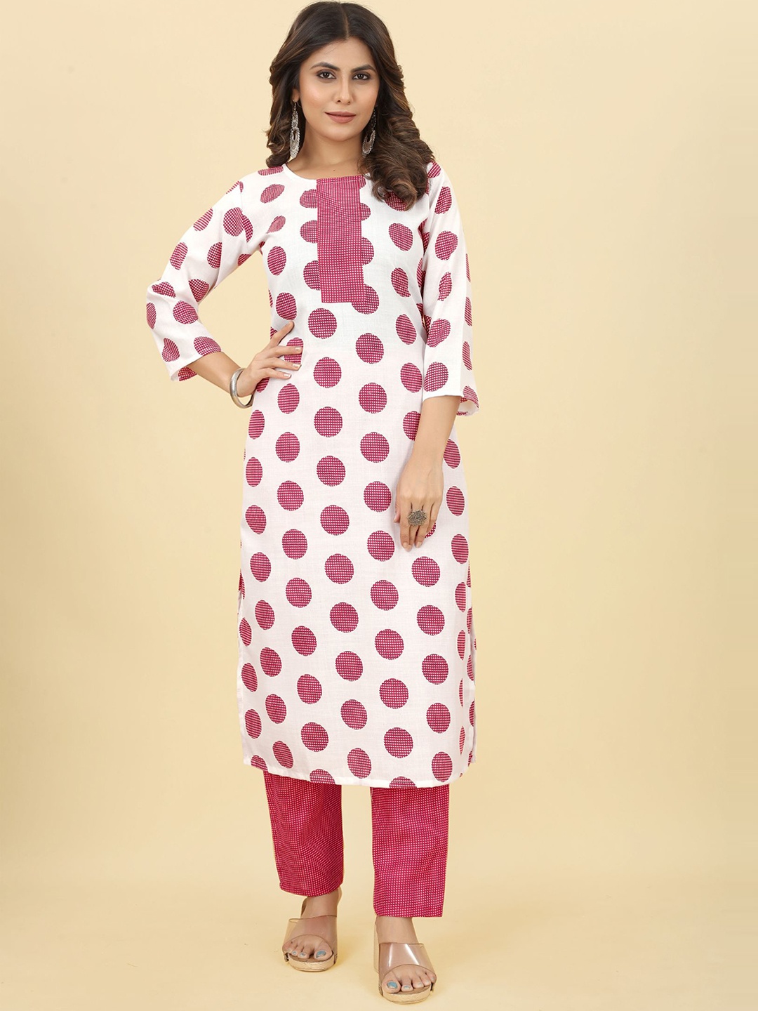 

KALINI Geometric Printed Regular Kurta With Trousers, Pink