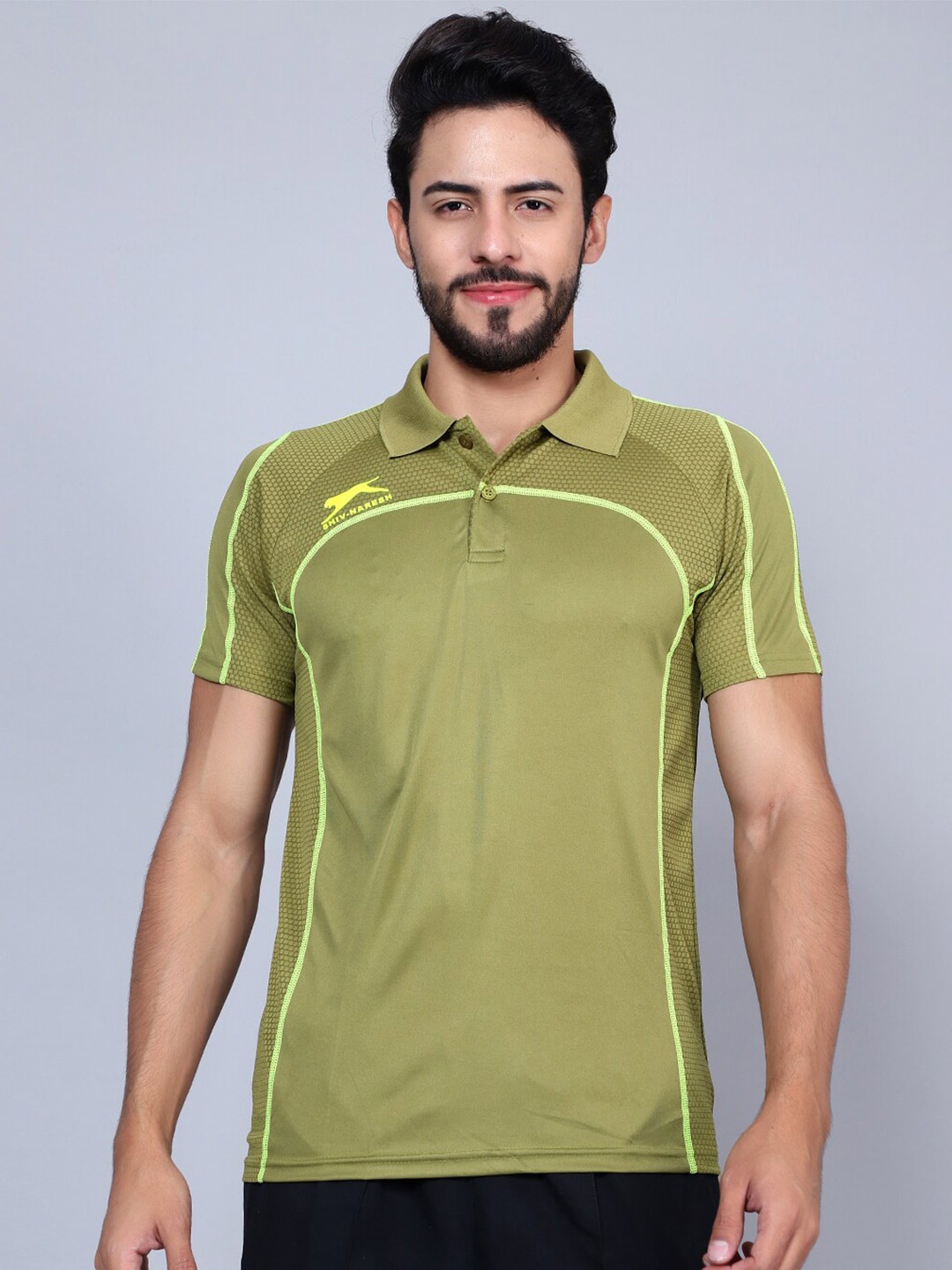 

Shiv Naresh Geometric Printed Raglan Sleeves T-shirt, Olive
