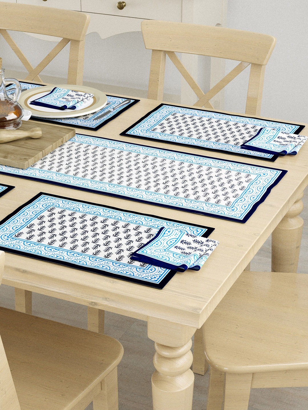 

LIVING ROOTS Blue & White 6 Pieces Printed Cotton Kitchen Table Napkins