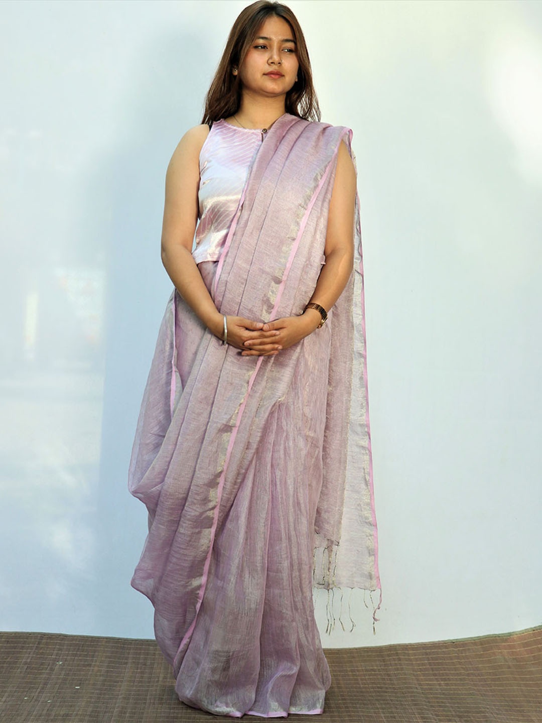 

Chidiyaa Pure Linen Saree, Pink