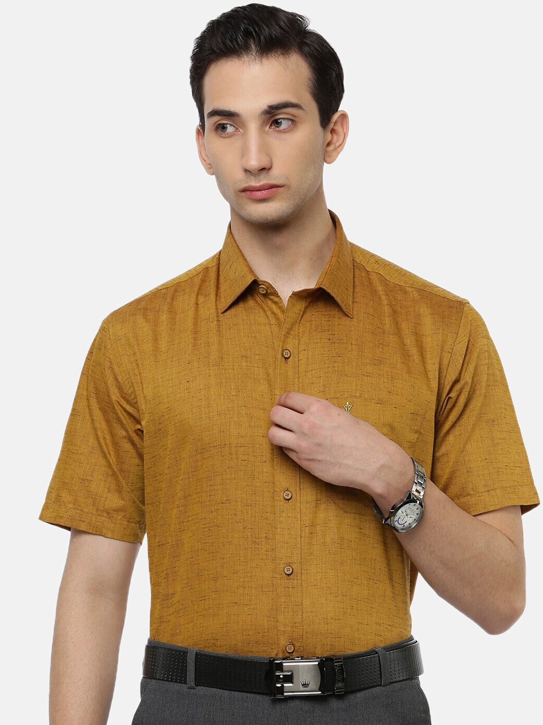 

Ramraj Slim Fit Pure Cotton Formal Shirt, Gold