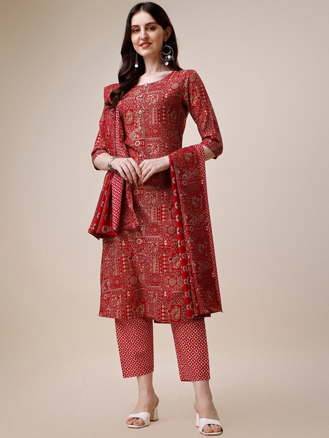 

Berrylicious Ethnic Motifs Printed Regular Kurta with Trousers & With Dupatta, Red