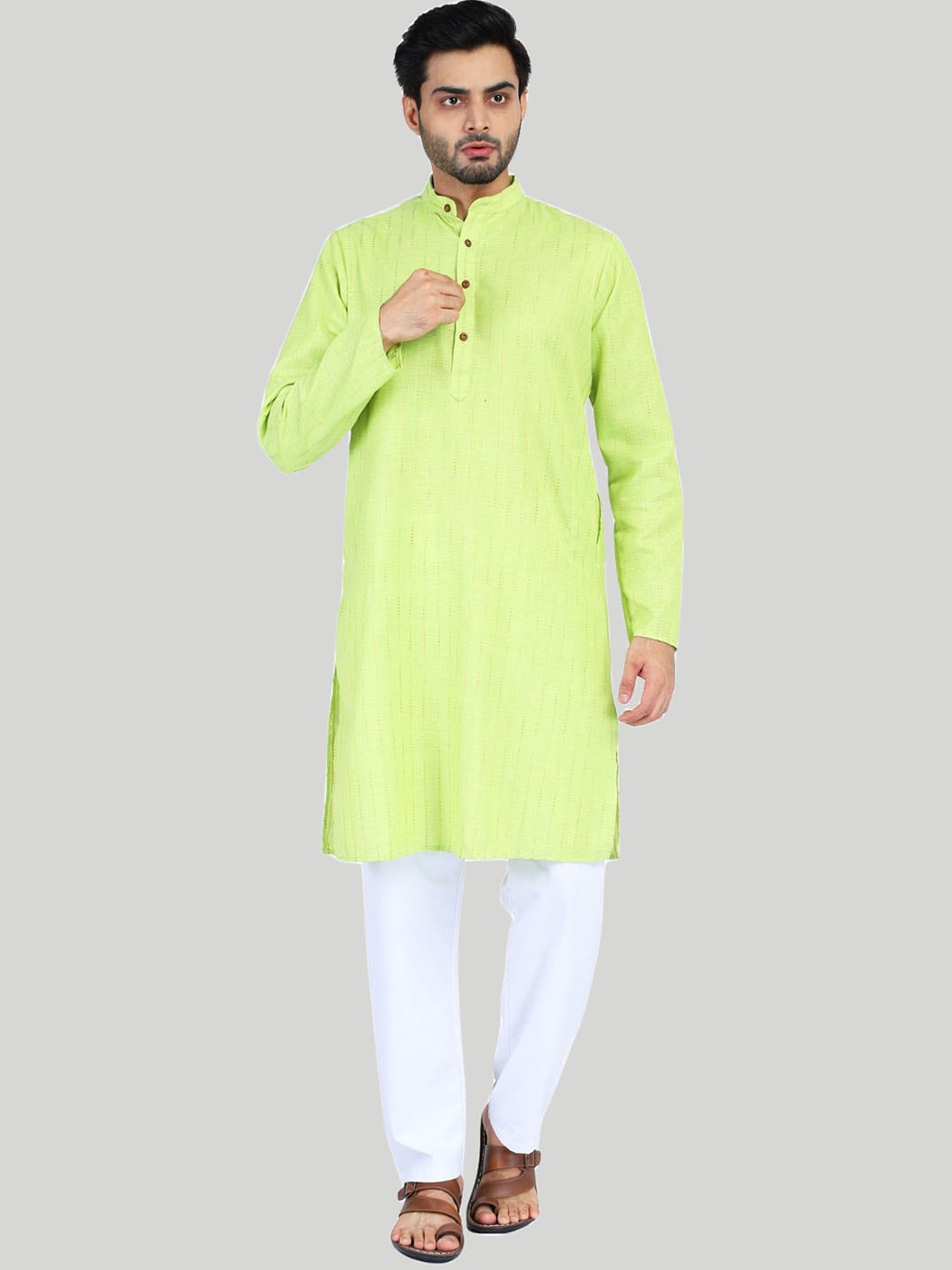 

TAHVO Striped Regular Pure Cotton Kurta with Pyjamas, Green