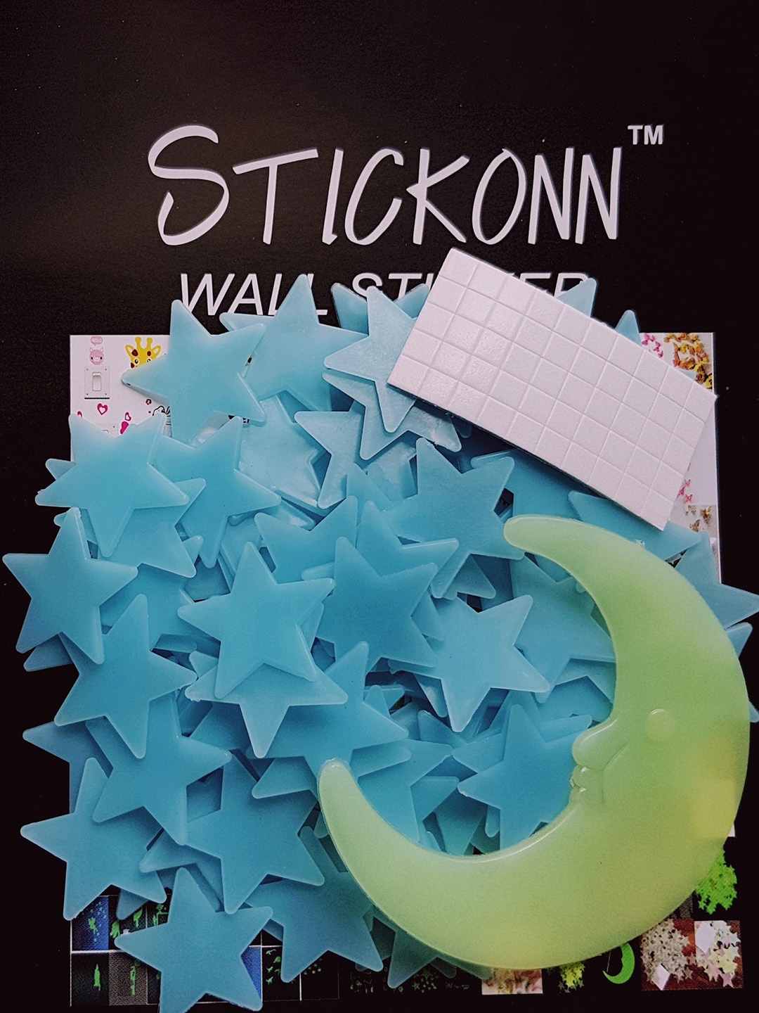

JENNA 101 Pieces Blue Fluorescent Glow In The Dark Stars & Moons Wall Stickers