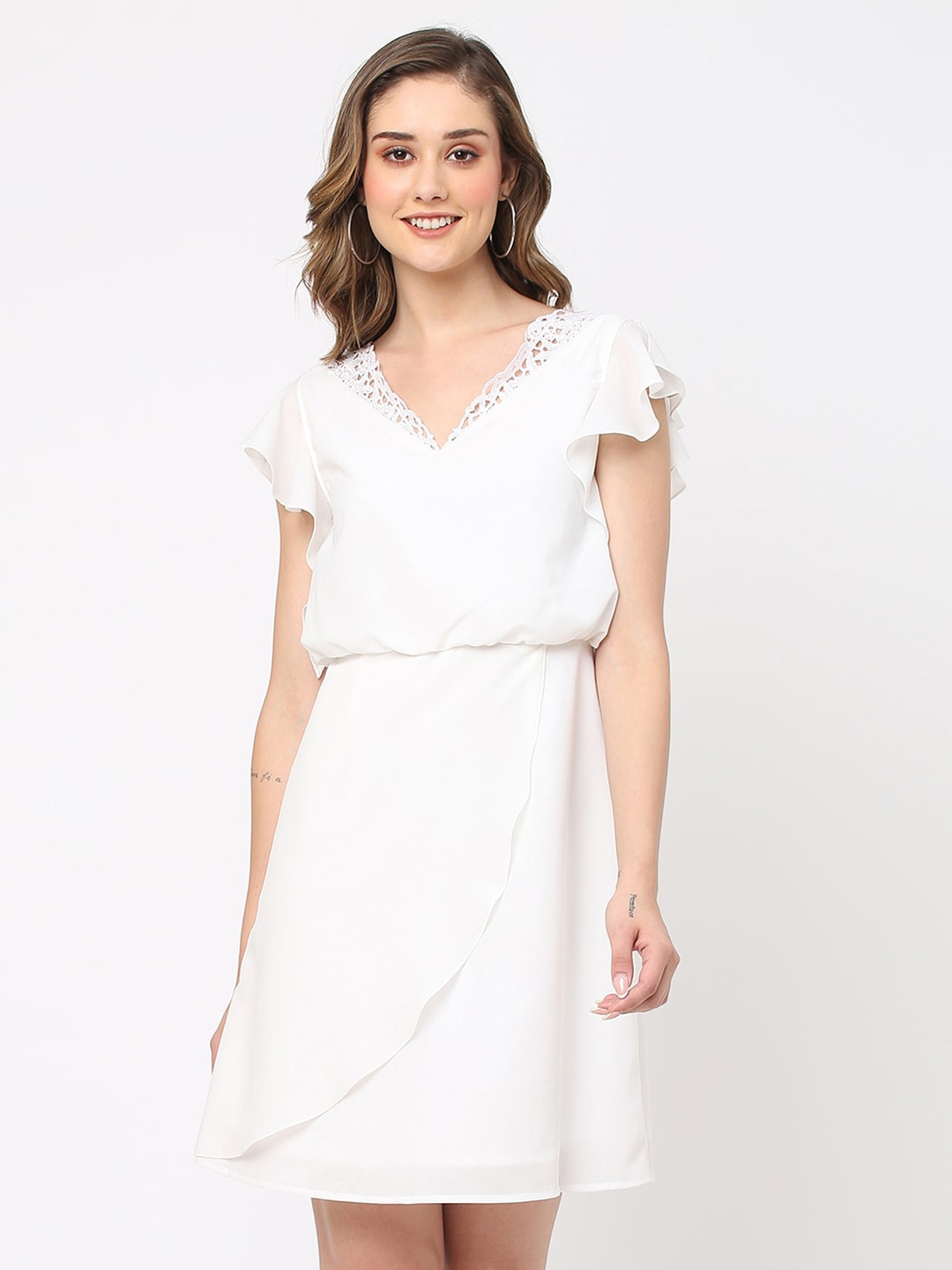 

MISH White V-Neck Flutter Sleeves Blouson Dress