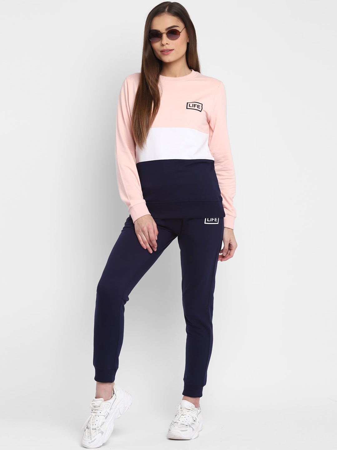 

Alan Jones Colourblocked Sweatshirt & Jogger, Navy blue