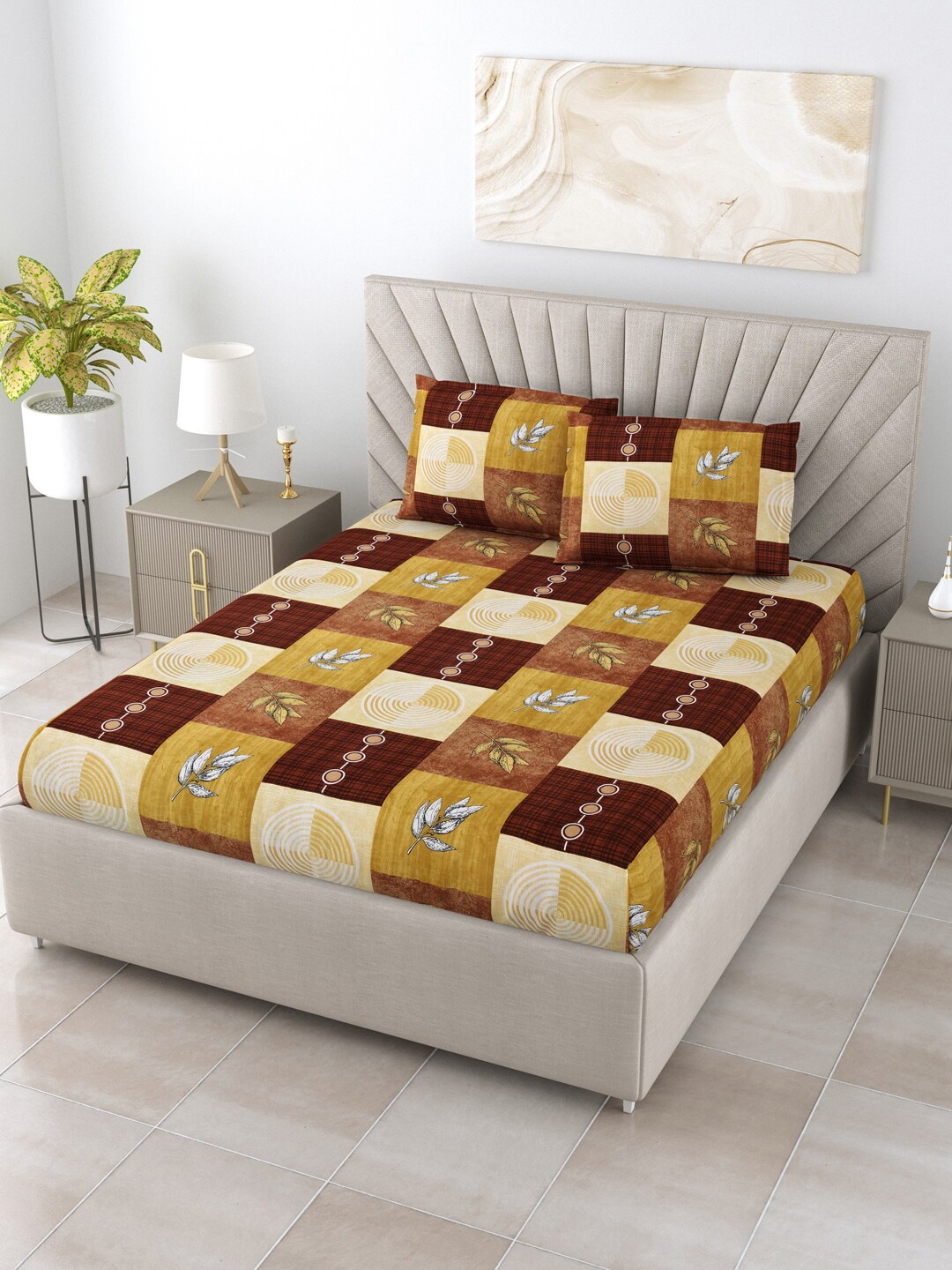 

Salona Bichona Beige & Brown Floral 144 TC Queen Bedsheet With 2 Pillow Covers