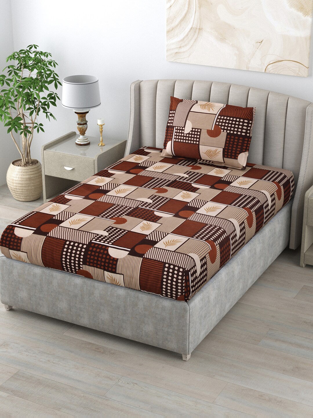 

Salona Bichona Brown & Black Geometric 144 TC Single Bedsheet & Pillow Cover