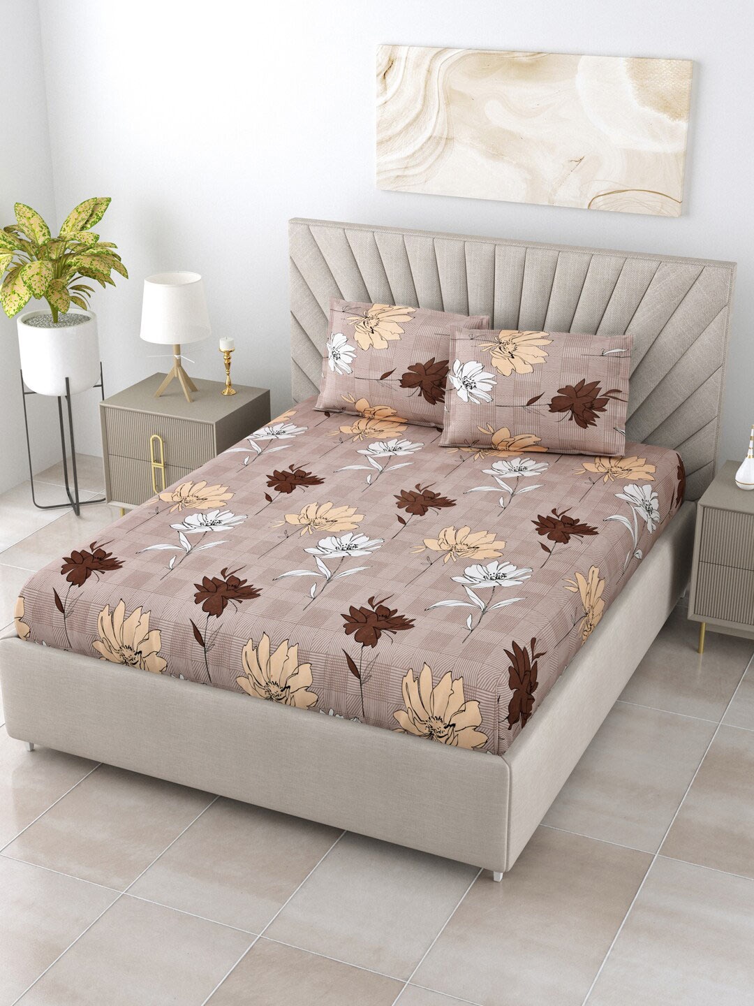 

Salona Bichona Beige & Brown Floral 144 TC Queen Bedsheet With 2 Pillow Covers