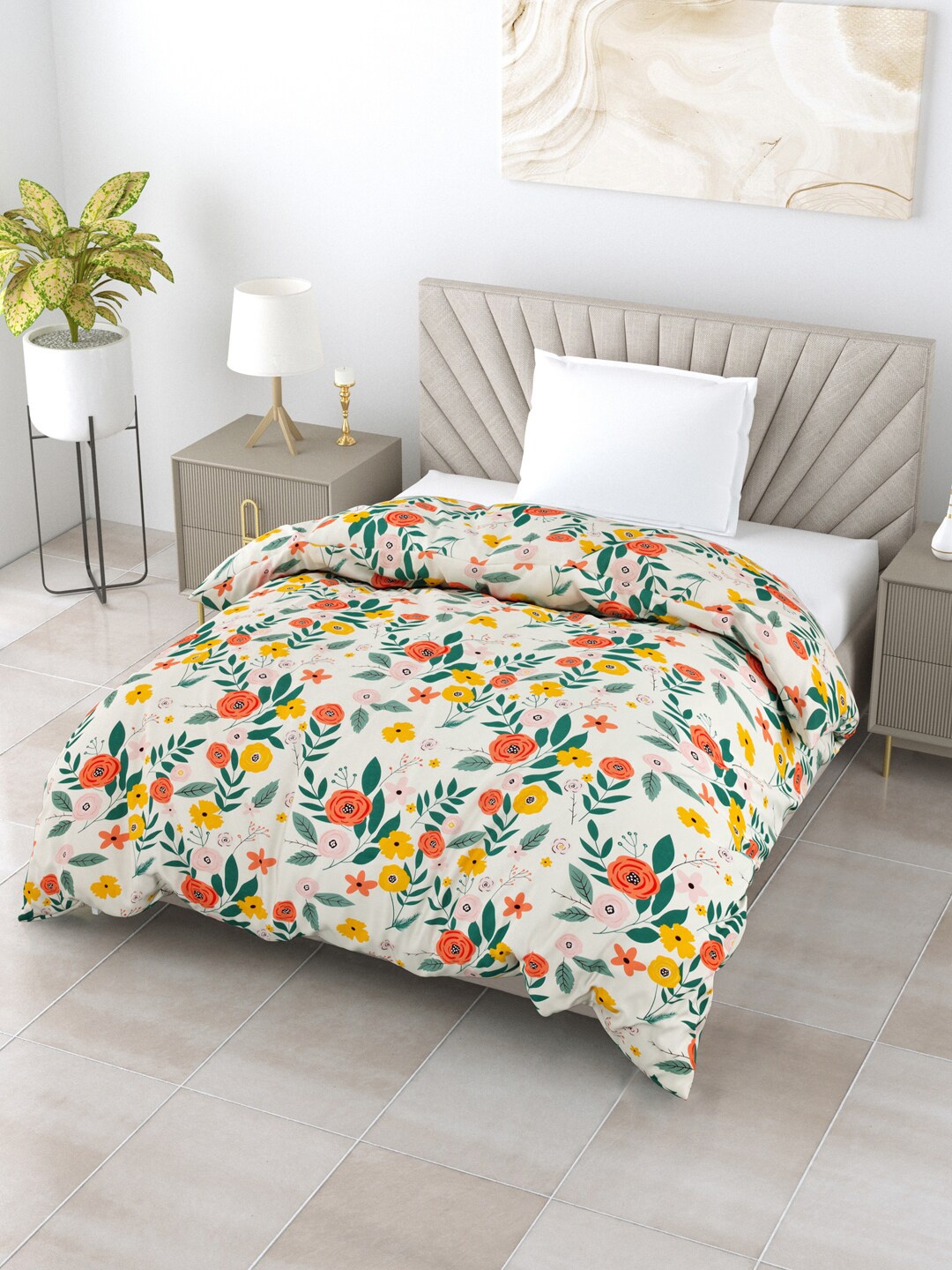 

Salona Bichona Impression White & Red Floral AC Room 150 GSM Single Bed Comforter
