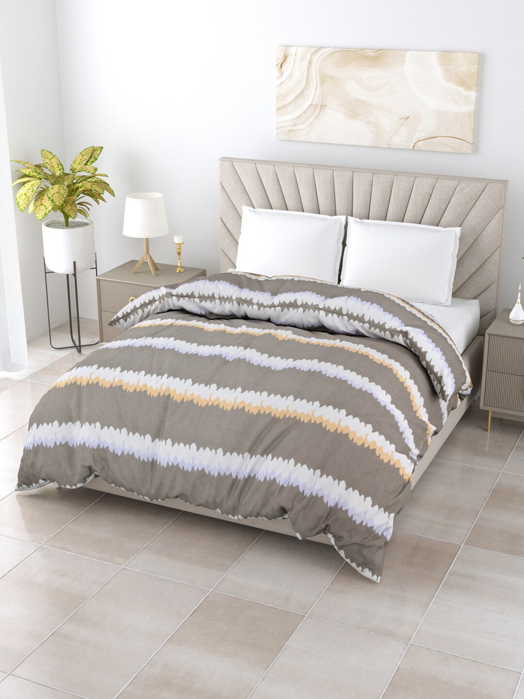 

Salona Bichona Impression Grey & White Striped AC Room 150 GSM Double Bed Comforter