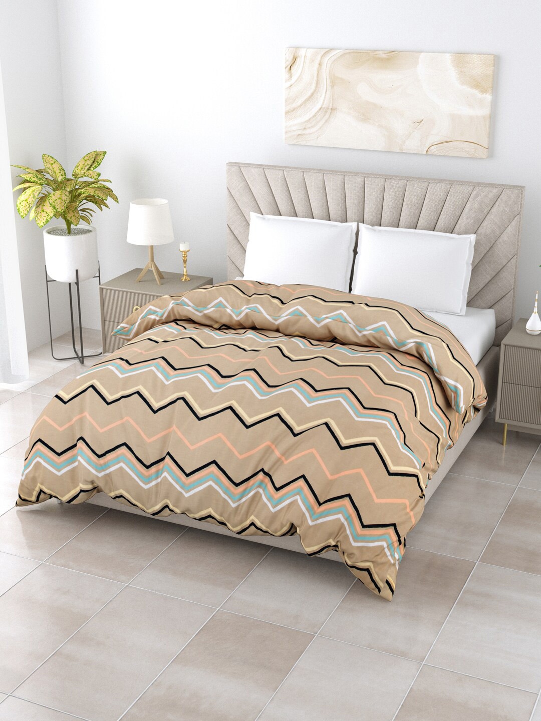 

Salona Bichona Beige & Black Striped AC Room 150 GSM Double Bed Comforter