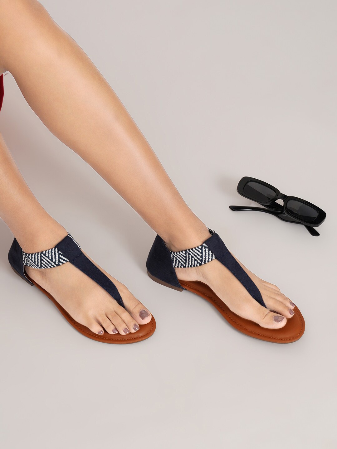 

HASTEN Open Toe T-Strap Flats, Navy blue