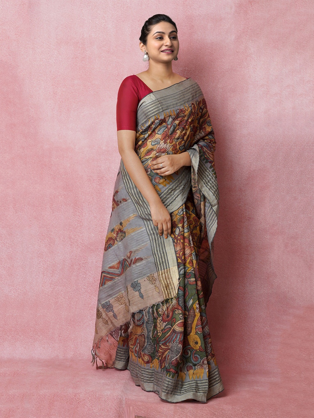 

Unnati Silks Kalamkari Printed Pure Handloom Jute Silk Tussar Saree, Grey