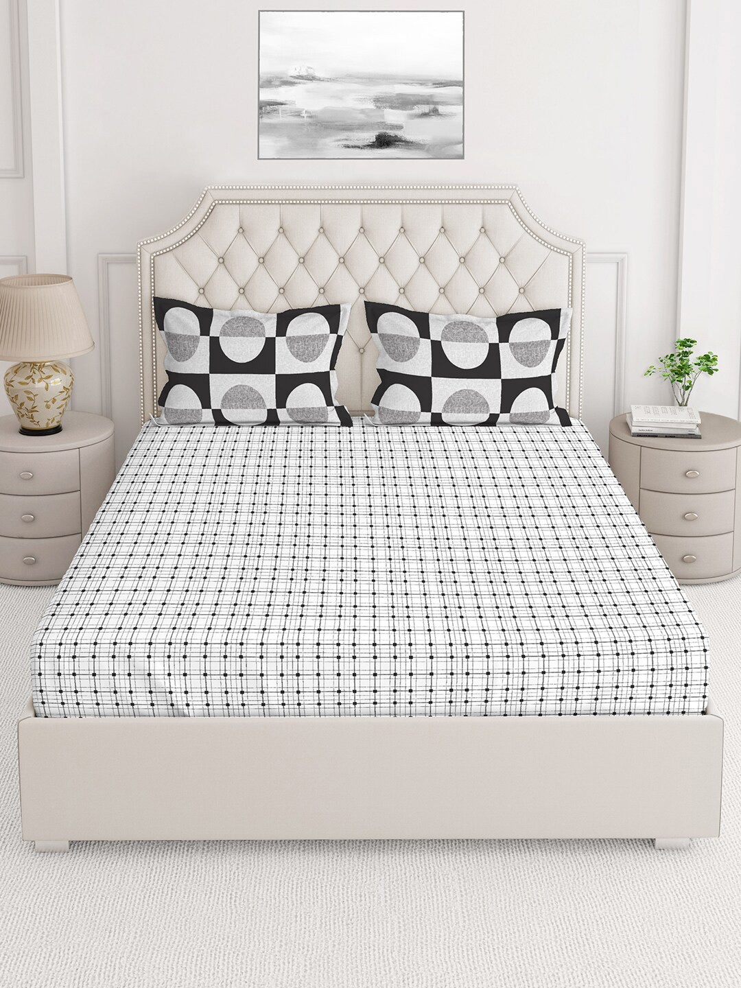 

Layers Illuminating Homes White Geometric 150 TC Queen Bedsheet with 2 Pillow Covers