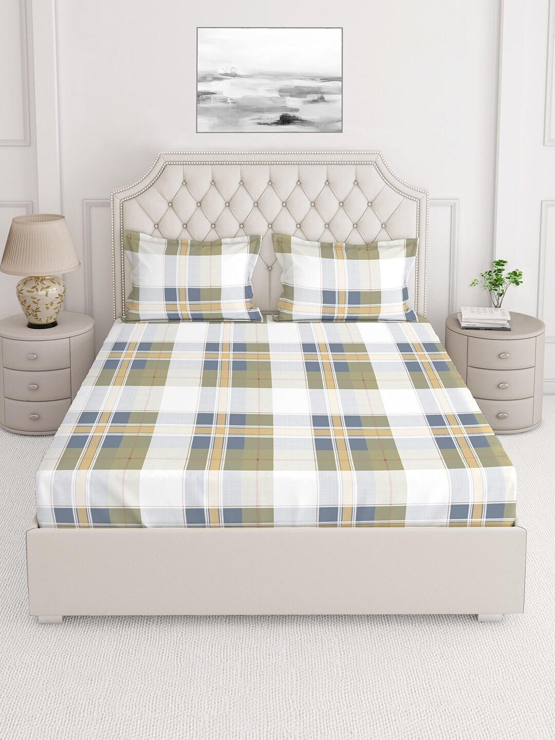 

Layers White & Green Geometric Cotton 140 TC Queen Bedsheet With 2 Pillow Covers