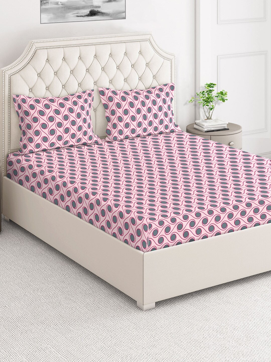 

Layers Firenze Pink Ethnic Motifs 140 TC Cotton Queen Bedsheet with 2 Pillow Covers