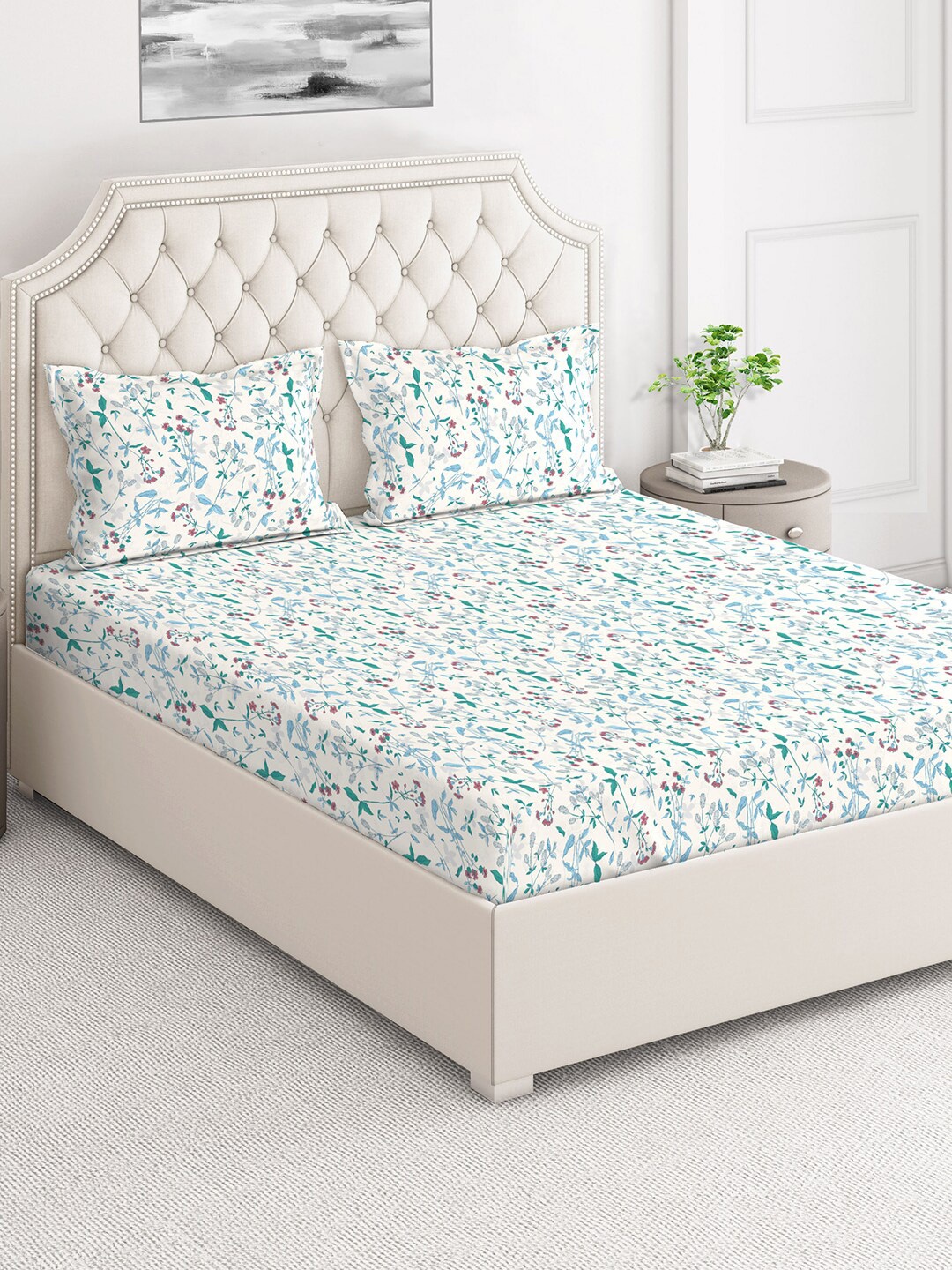 

Layers White & Blue Floral Cotton 140 TC King Bedsheet With 2 Pillow Covers