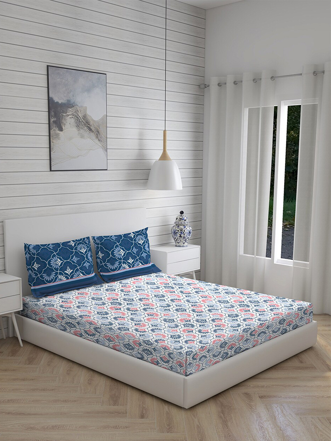 

Layers Siena Blue & White Ethnic Motifs 230 TC Cotton Queen Bedsheet with 2 Pillow Covers