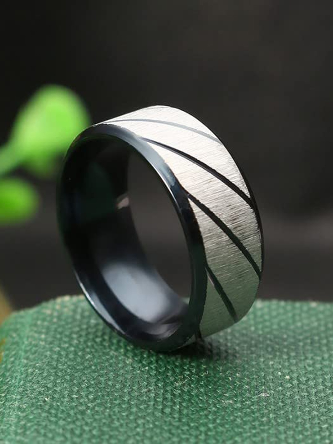 

MEENAZ Men Silver-Plated Stainless Steel Finger Ring, Black