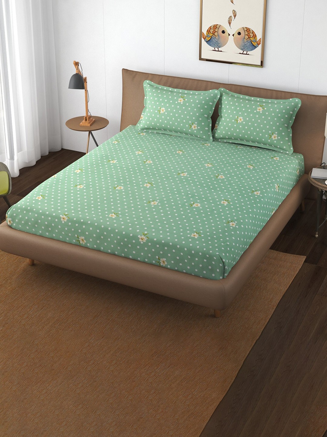 

Bajo's Green & White Floral 250 TC Fitted Cotton Queen Bedsheet & 2 Pillow Covers