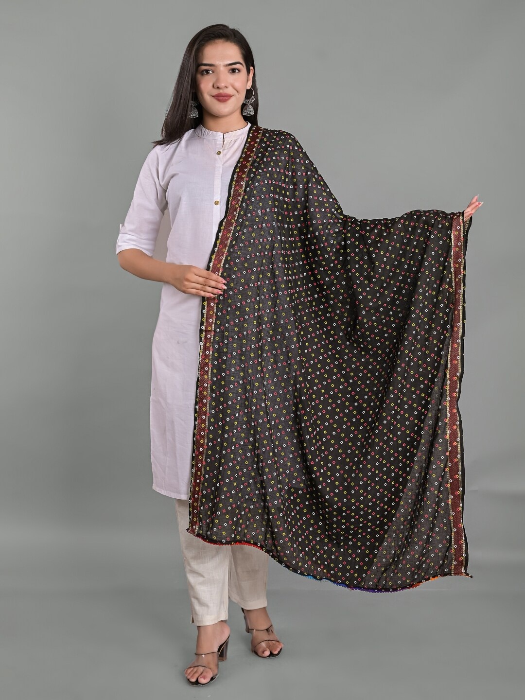 

Apratim Printed Bandhani Dupatta, Black