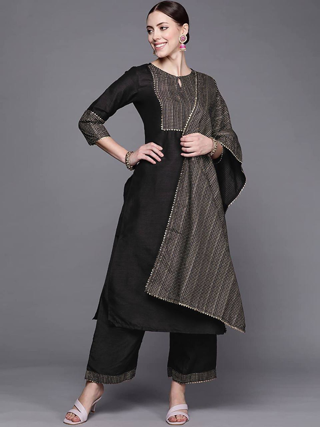 

FAVRIZ Printed Gotta Patti Straight Kurta With Palazzos & Dupatta, Black