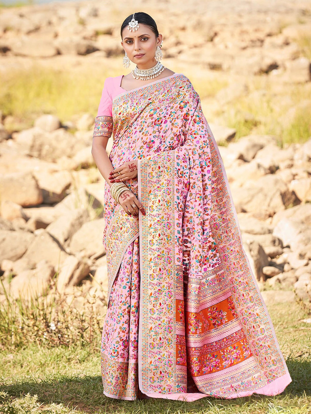 

ODETTE Floral Woven Design Silk Blend Saree, Pink